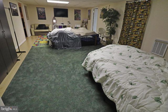 2440 WATER VALLEY RD, Lancaster, PA 17603