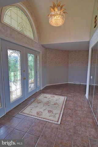 2440 WATER VALLEY RD, Lancaster, PA 17603