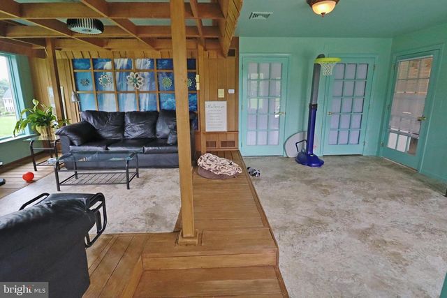 2440 WATER VALLEY RD, Lancaster, PA 17603