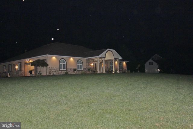 2440 WATER VALLEY RD, Lancaster, PA 17603