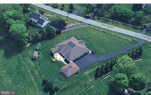 2440 WATER VALLEY RD, Lancaster, PA 17603