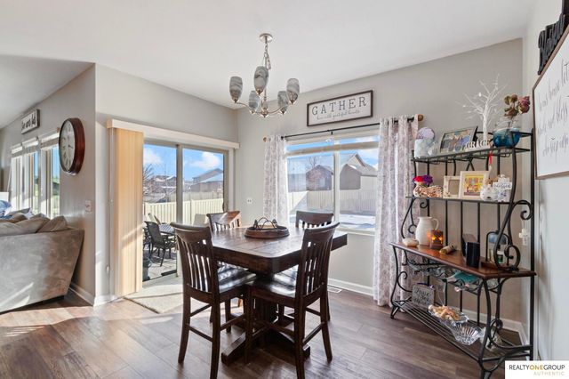 17307 Grand Avenue, Omaha, NE 68116