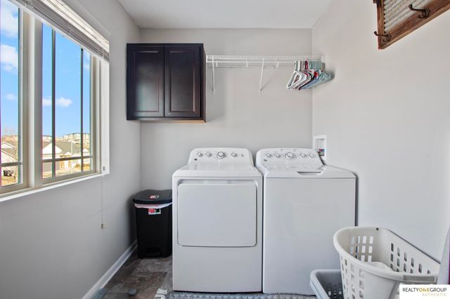 17307 Grand Avenue, Omaha, NE 68116