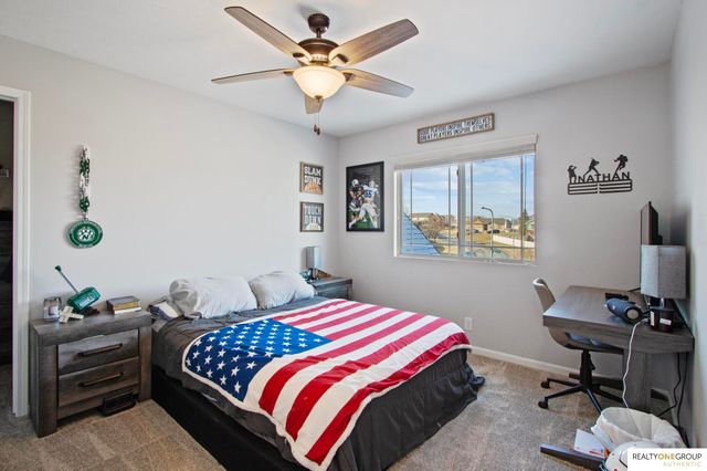 17307 Grand Avenue, Omaha, NE 68116