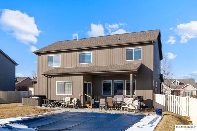 17307 Grand Avenue, Omaha, NE 68116