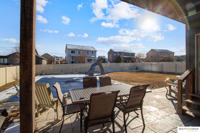 17307 Grand Avenue, Omaha, NE 68116