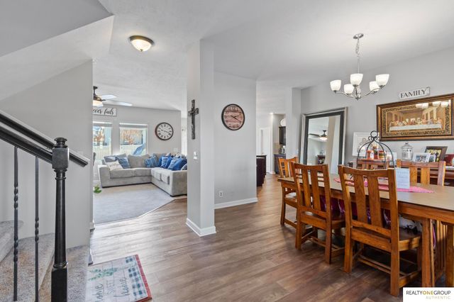 17307 Grand Avenue, Omaha, NE 68116