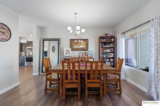 17307 Grand Avenue, Omaha, NE 68116