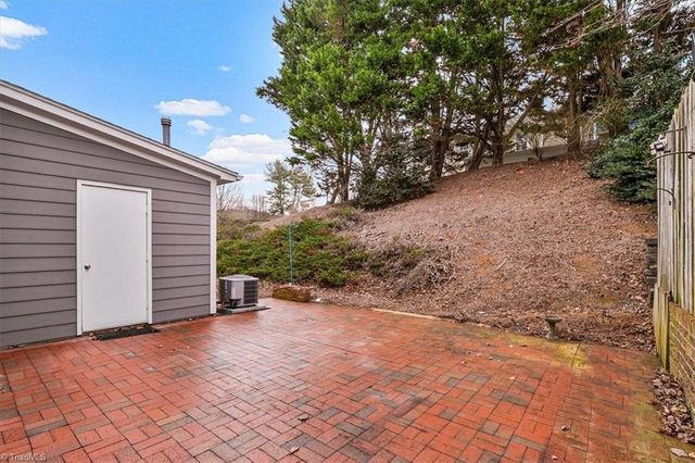 1120 Birch Tree Way, Greensboro, NC 27410