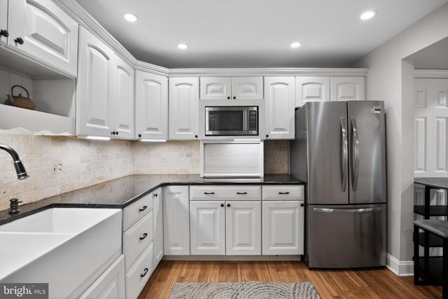 8309 MACARTHUR RD, Glenside, PA 19038