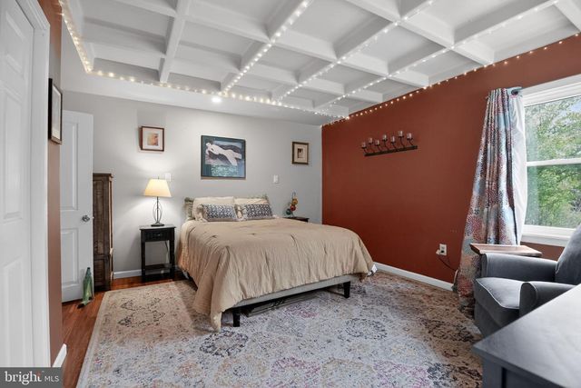8309 MACARTHUR RD, Glenside, PA 19038