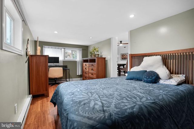 8309 MACARTHUR RD, Glenside, PA 19038