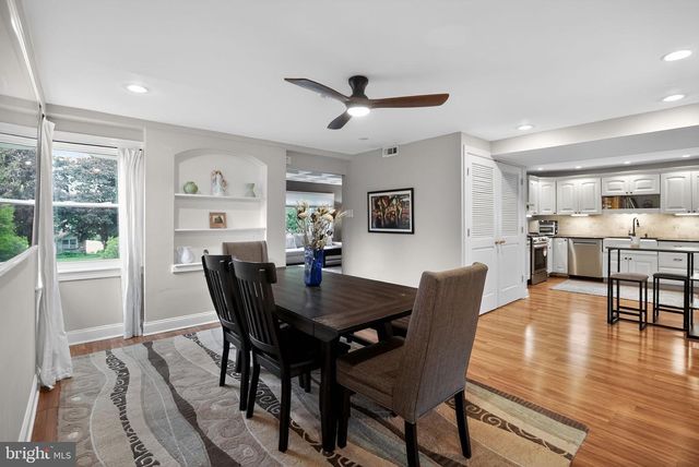 8309 MACARTHUR RD, Glenside, PA 19038