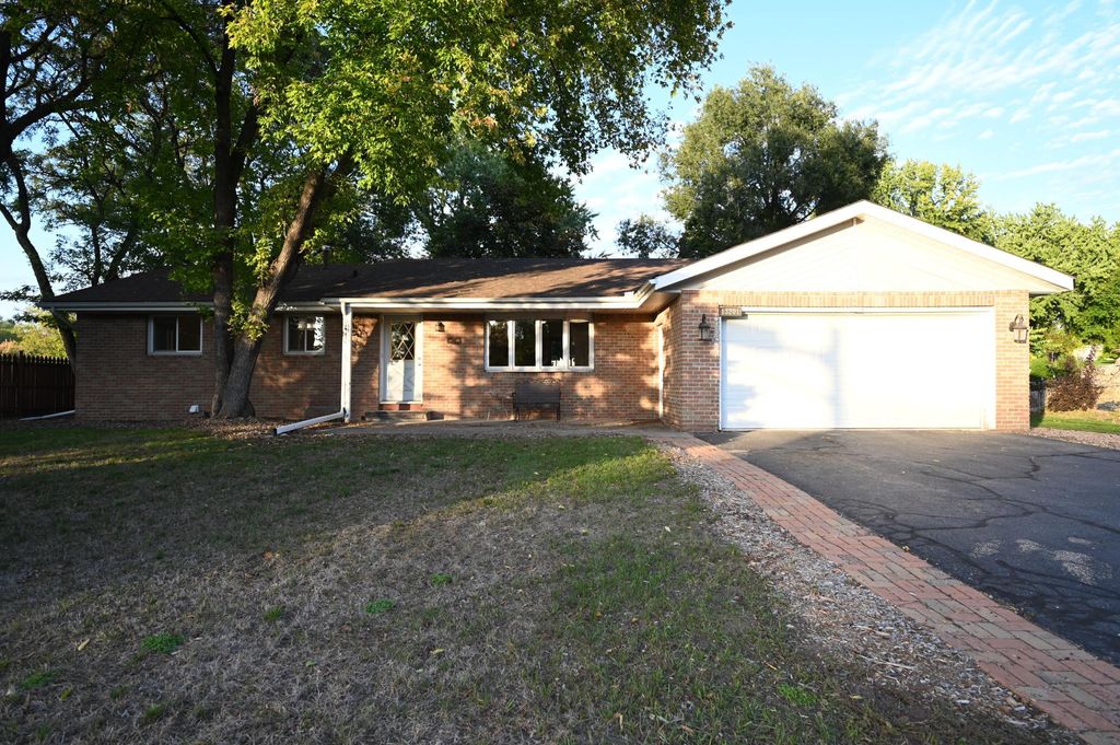 13201 Irving Avenue S, Burnsville, MN 55337 — photo 2