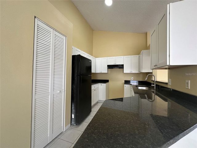 3933 MAGNOLIA LAKE LANE, Orlando, FL 32810