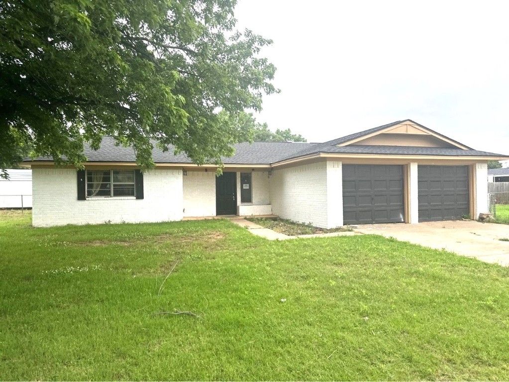 854 County Road 1315 Road, Chickasha, OK 73018