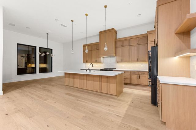 23505 Darkhorse Dr, Auburn, CA 95602