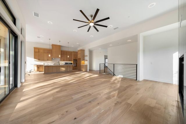 23505 Darkhorse Dr, Auburn, CA 95602