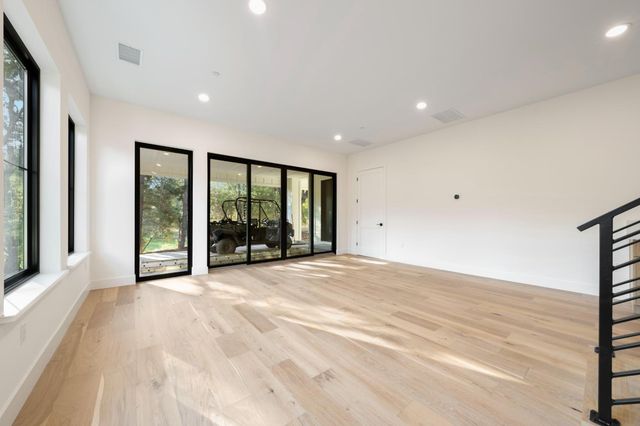 23505 Darkhorse Dr, Auburn, CA 95602
