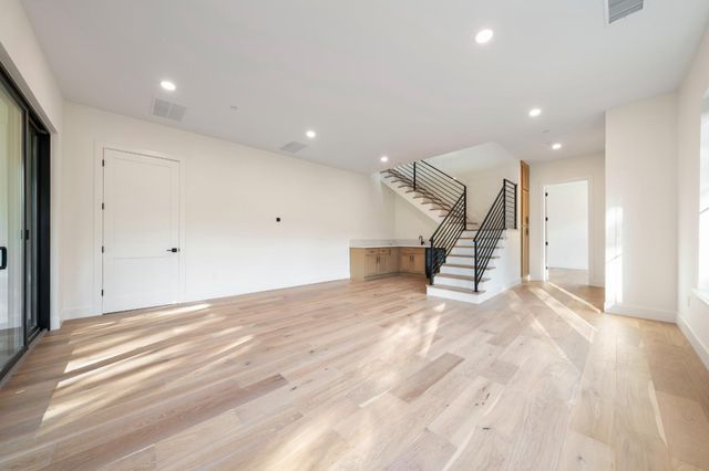 23505 Darkhorse Dr, Auburn, CA 95602