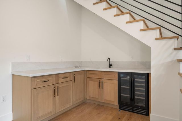 23505 Darkhorse Dr, Auburn, CA 95602