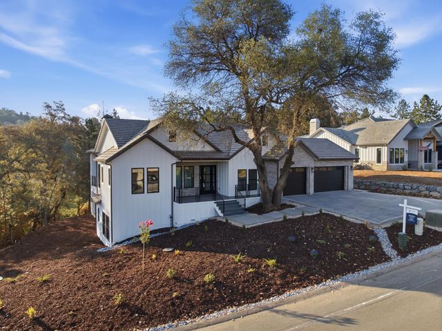 23505 Darkhorse Dr, Auburn, CA 95602