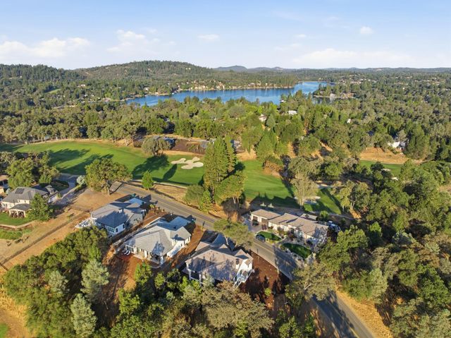 23505 Darkhorse Dr, Auburn, CA 95602