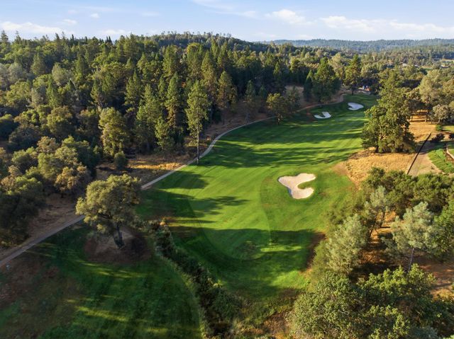 23505 Darkhorse Dr, Auburn, CA 95602