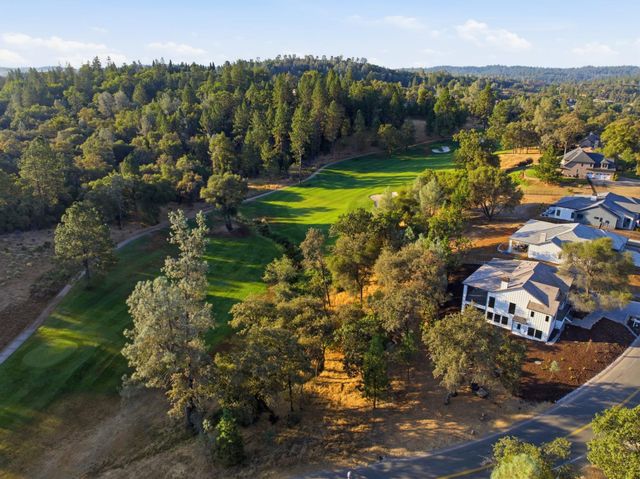 23505 Darkhorse Dr, Auburn, CA 95602