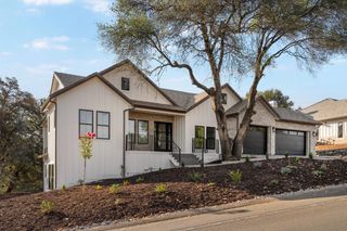 23505 Darkhorse Dr, Auburn, CA 95602
