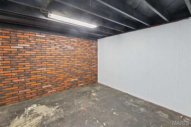 211 Edding Lane, Fairview Heights, IL 62208