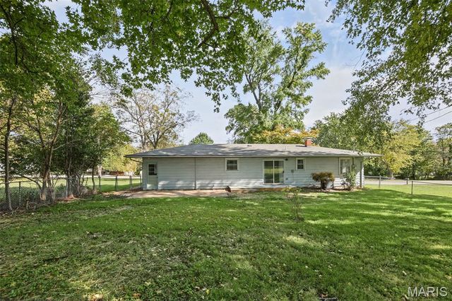 211 Edding Lane, Fairview Heights, IL 62208