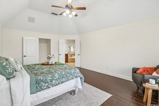 6718 Laura Hts, Schertz, TX 78154