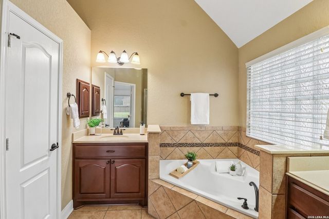6718 Laura Hts, Schertz, TX 78154