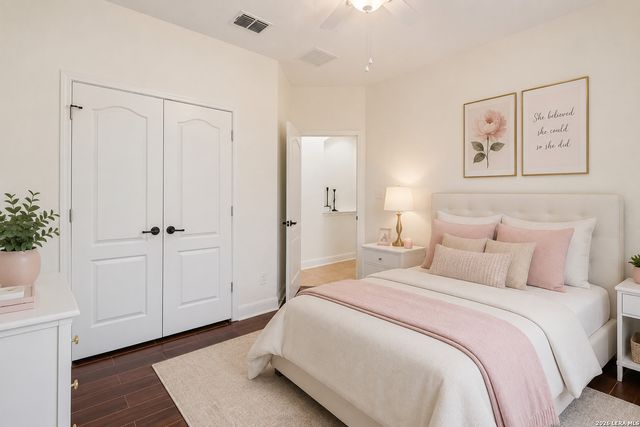 6718 Laura Hts, Schertz, TX 78154