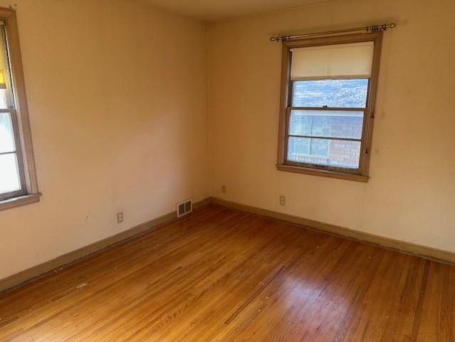 1606 Pinehurst Avenue, Saint Paul, MN 55116