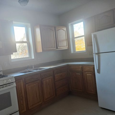 35 Lawrence Street, Waterbury, CT 06708