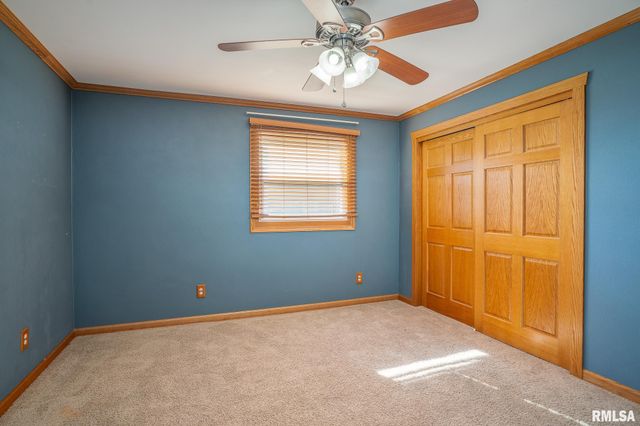 4240 4TH Avenue, East Moline, IL 61244