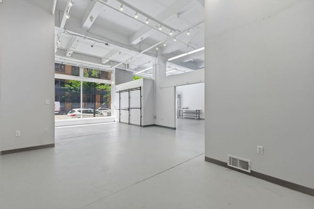 300 Summer St 11, Boston, MA 02210