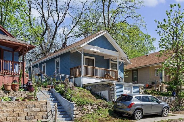 4902 E 17th Street, Kansas City, MO 64127