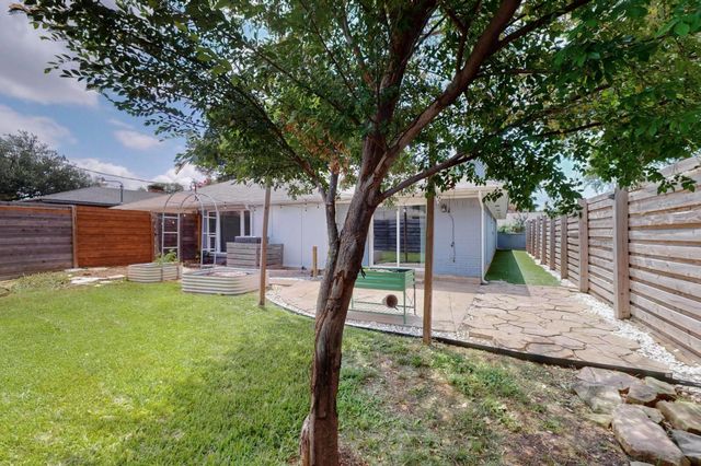 4857 Fallon Place, Dallas, TX 75227