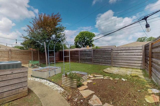 4857 Fallon Place, Dallas, TX 75227