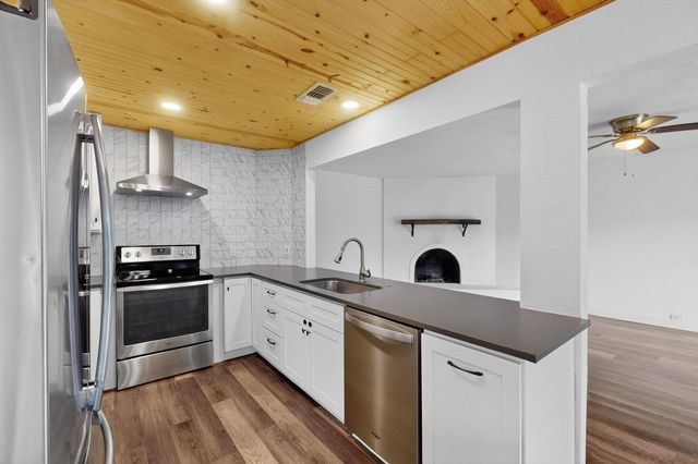 4857 Fallon Place, Dallas, TX 75227