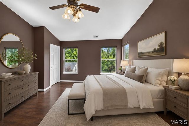 7536 Shaftesbury Avenue, University City, MO 63130
