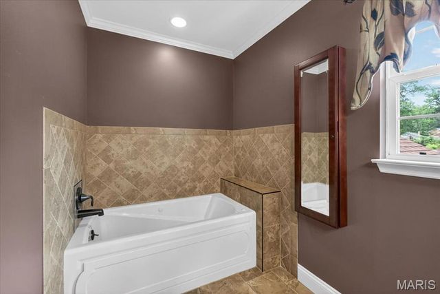 7536 Shaftesbury Avenue, University City, MO 63130