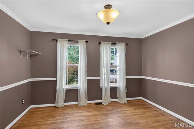 7536 Shaftesbury Avenue, University City, MO 63130