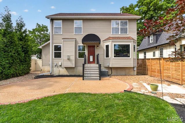 7536 Shaftesbury Avenue, University City, MO 63130