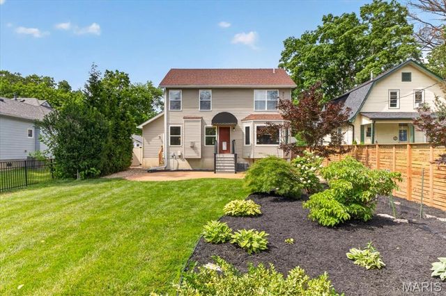 7536 Shaftesbury Avenue, University City, MO 63130