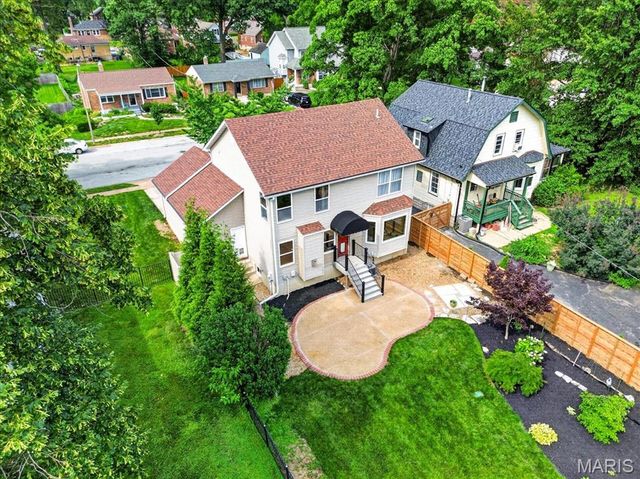 7536 Shaftesbury Avenue, University City, MO 63130
