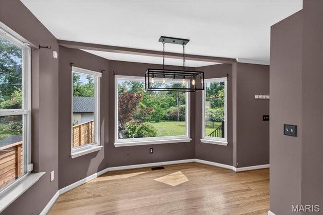 7536 Shaftesbury Avenue, University City, MO 63130